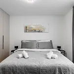 Fabulous With Terrace & Free Parking Apartment Bratislava