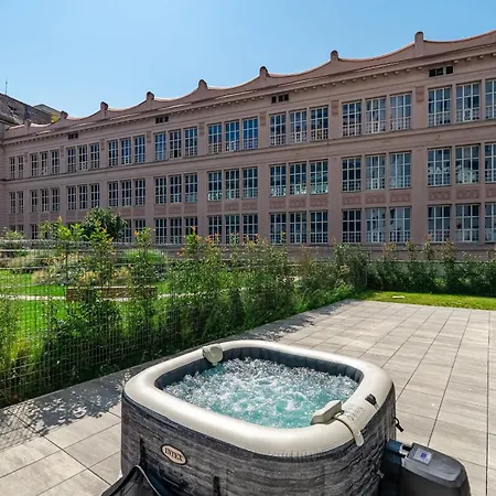 Fabulous With Garden Terrace Lägenhet *