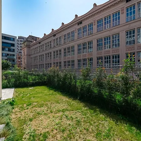 Fabulous With Garden Terrace Lägenhet