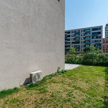 Fabulous With Terrace & Free Parking Apartment Bratislava