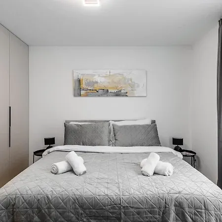 Fabulous With Garden Terrace Bratislava