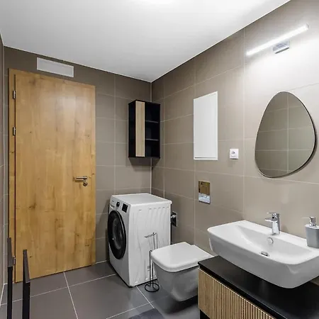 Fabulous With Garden Terrace Apartamento *