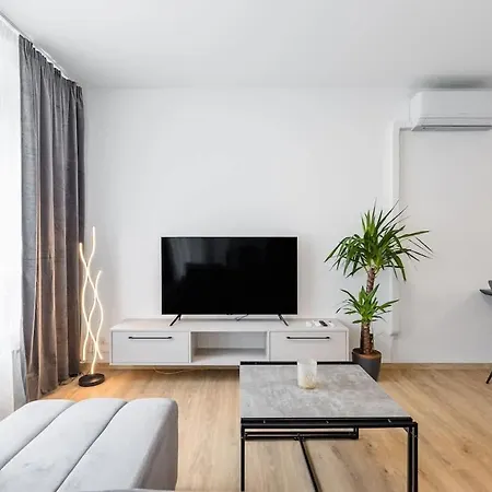 Fabulous With Garden Terrace Lejlighed *