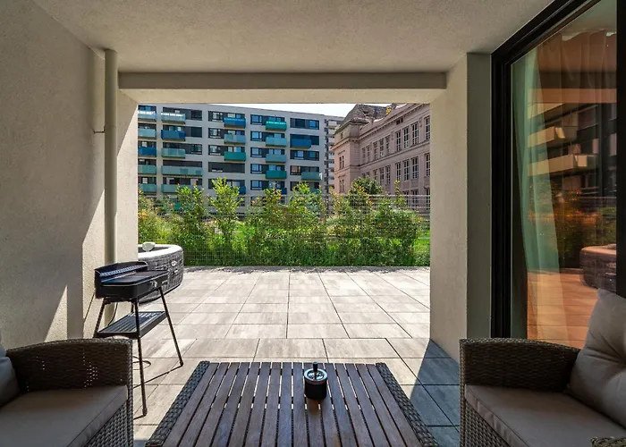 Fabulous Apartment With Terrace & Free Parking