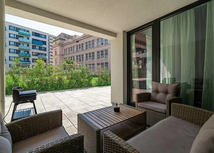 Fabulous With Terrace & Free Parking Apartmán