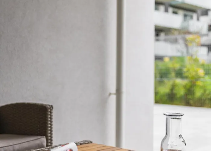 Fabulous Apartment With Terrace & Free Parking