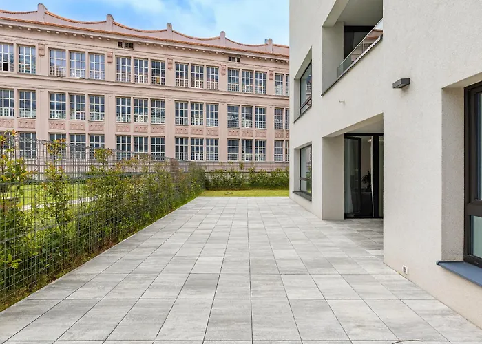 Fabulous Apartment With Terrace & Free Parking ブラチスラヴァ