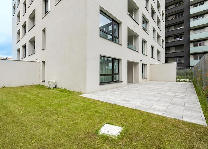 Fabulous Apartment With Terrace & Free Parking ブラチスラヴァ