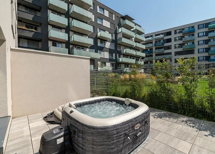 Fabulous Apartment With Terrace & Free Parking Bratislava